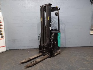Штабелеры с платформой для оператора Caterpillar NSR16N