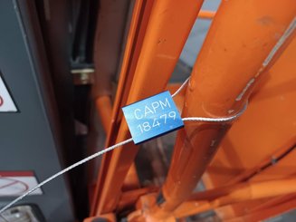 Строительный подъёмник с вертикальной мачтой JLG TOUCAN DUO