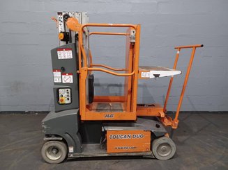 Строительный подъёмник с вертикальной мачтой JLG TOUCAN DUO