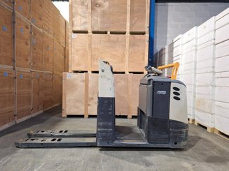 Четырехопорные погрузчики Crown GPC3020
