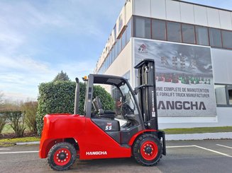 Четырехопорные погрузчики Hangcha XF55D