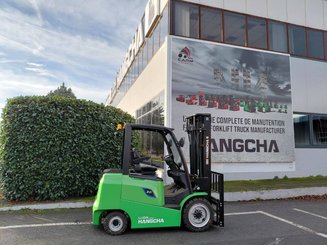 Четырехопорные погрузчики Hangcha AE30-I