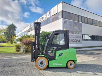 Четырехопорные погрузчики Hangcha AE30-I