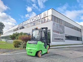 Четырехопорные погрузчики Hangcha AE30-I