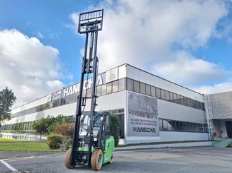 Четырехопорные погрузчики Hangcha AE30-I