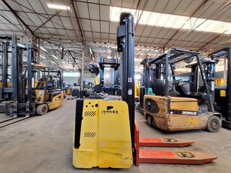 Штабелеры с платформой для оператора Hyster S1.5S