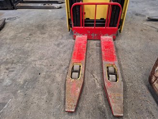 Штабелеры с платформой для оператора Hyster S1.5S
