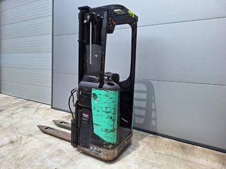 Штабелеры с платформой для оператора Caterpillar NSR16N