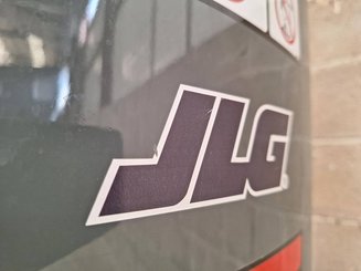 Строительный подъёмник с вертикальной мачтой JLG TOUCAN DUO