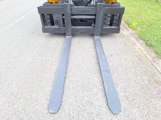 Четырехопорные погрузчики Deawoo D70S-2