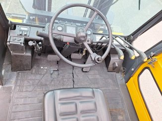 Четырехопорные погрузчики Deawoo D70S-2