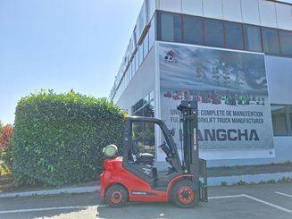 Четырехопорные погрузчики Hangcha XF25G-2