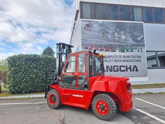 Четырехопорные погрузчики Hangcha XF70D