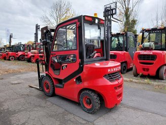 Четырехопорные погрузчики Hangcha XF25D-2 (CPCD25-X2H7F1)