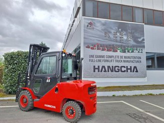 Четырехопорные погрузчики Hangcha XF55D