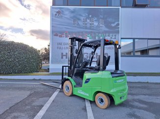 Четырехопорные погрузчики Hangcha AE25-I