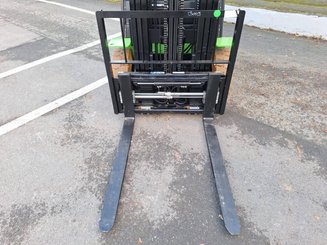Четырехопорные погрузчики Hangcha AE25-I
