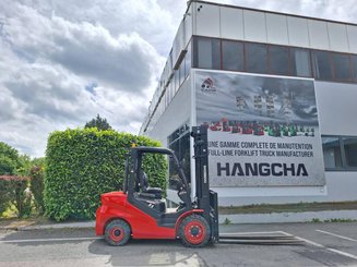 Четырехопорные погрузчики Hangcha XF35D-2