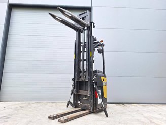 Штабелеры с платформой для оператора Caterpillar NSR20N - 1