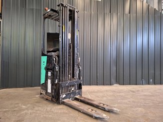 Штабелеры с платформой для оператора Caterpillar NSR16N