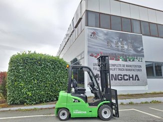 Четырехопорные погрузчики Hangcha XC35i