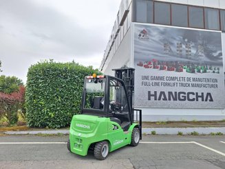 Четырехопорные погрузчики Hangcha XC35i