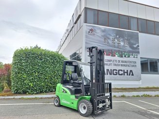 Четырехопорные погрузчики Hangcha XC35i