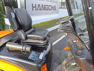 Четырехопорные погрузчики Hangcha XE38i