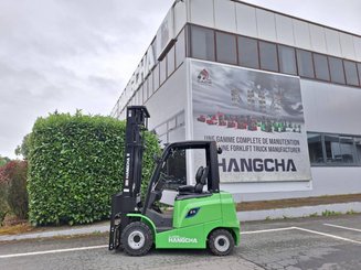 Четырехопорные погрузчики Hangcha AE25-I