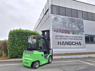 Четырехопорные погрузчики Hangcha AE25-I