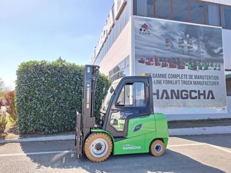 Четырехопорные погрузчики Hangcha AE30-I