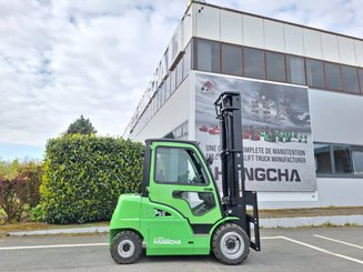 Четырехопорные погрузчики Hangcha XC50i-600