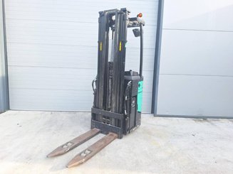 Штабелеры с платформой для оператора Caterpillar NSR16N