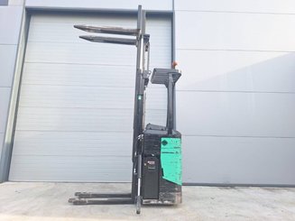 Штабелеры с платформой для оператора Caterpillar NSR16N