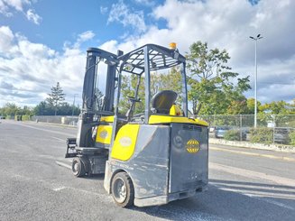 Узкопроходный погрузчик Aisle Master 20SE