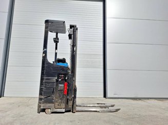 Штабелеры с платформой для оператора Caterpillar NSR16NI - 2