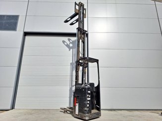 Штабелеры с платформой для оператора Caterpillar NSR16NI - 15