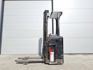 Штабелеры с платформой для оператора Caterpillar NSR16NI