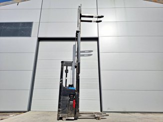 Штабелеры с платформой для оператора Caterpillar NSR16NI