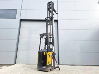 Штабелеры с платформой для оператора Caterpillar NSR20N