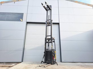Штабелеры с платформой для оператора Caterpillar NSR20N