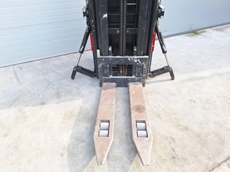 Штабелеры с платформой для оператора Caterpillar NSR20N