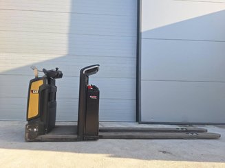 Четырехопорные погрузчики Caterpillar N020NE