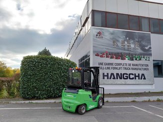 Четырехопорные погрузчики Hangcha AE25-I