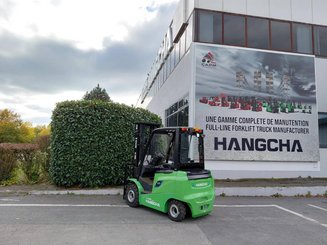Четырехопорные погрузчики Hangcha AE25-I
