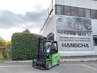 Четырехопорные погрузчики Hangcha AE25-I