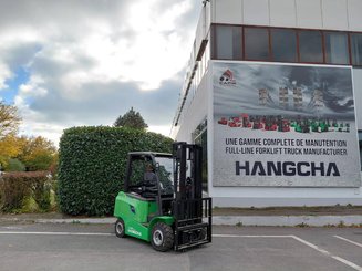 Четырехопорные погрузчики Hangcha AE25-I