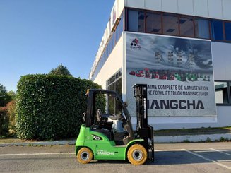 Четырехопорные погрузчики Hangcha XC25i