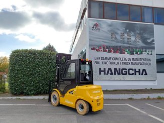 Четырехопорные погрузчики Hangcha XE30i (CPD30-XEY2-SI)