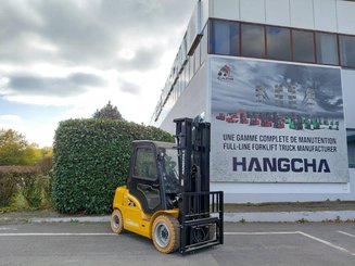 Четырехопорные погрузчики Hangcha XE30i (CPD30-XEY2-SI)
